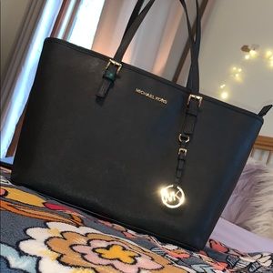 ☆ Michael Kors Black Tote ☆